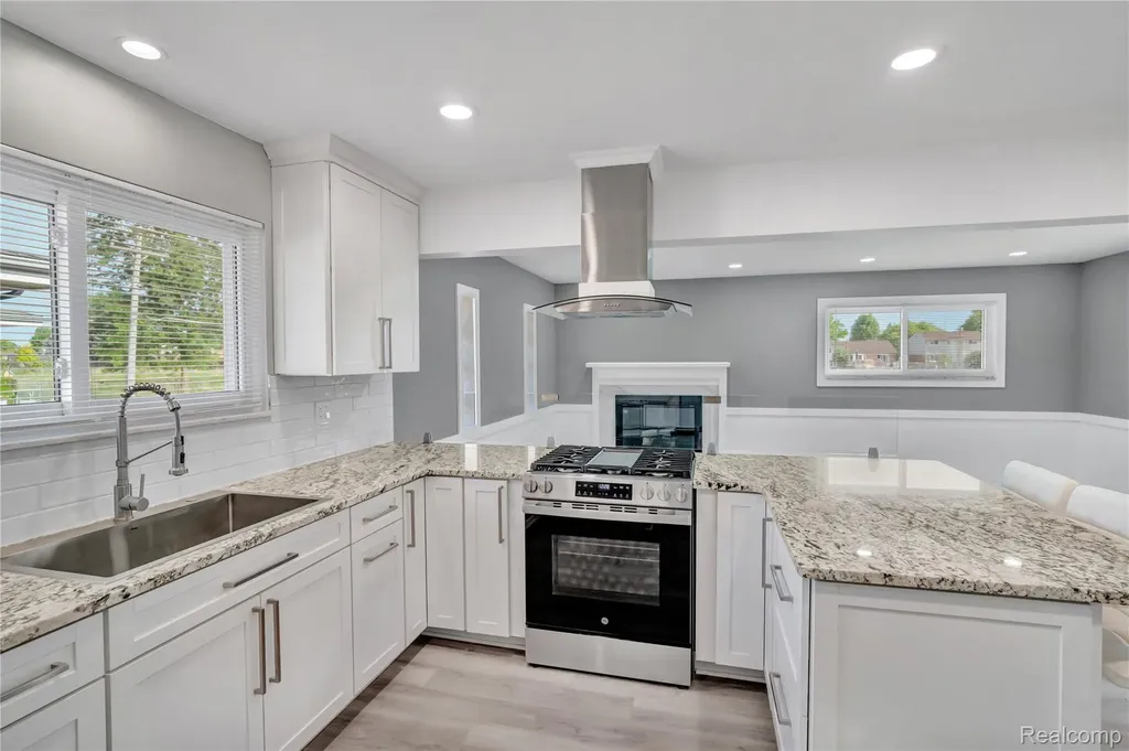 13612 Canterbury Drive Sterling Heights City MI 48312