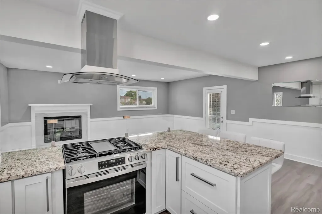 13612 Canterbury Drive Sterling Heights City MI 48312