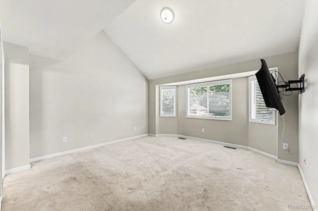 22273 Brywood Court Clinton Charter Township MI 48036