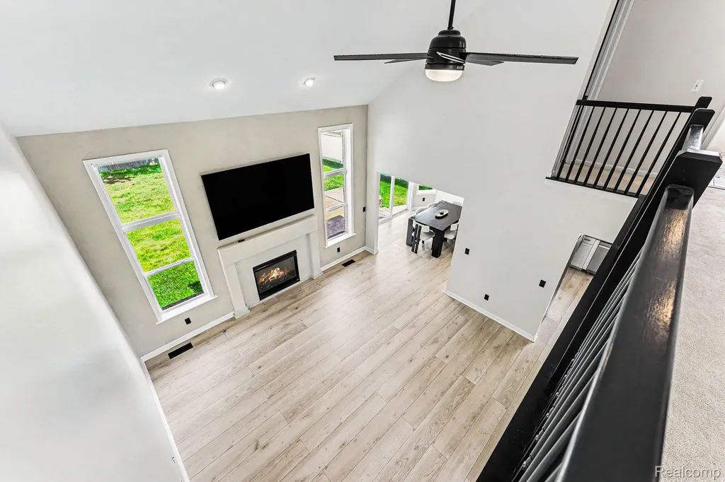 22273 Brywood Court Clinton Charter Township MI 48036