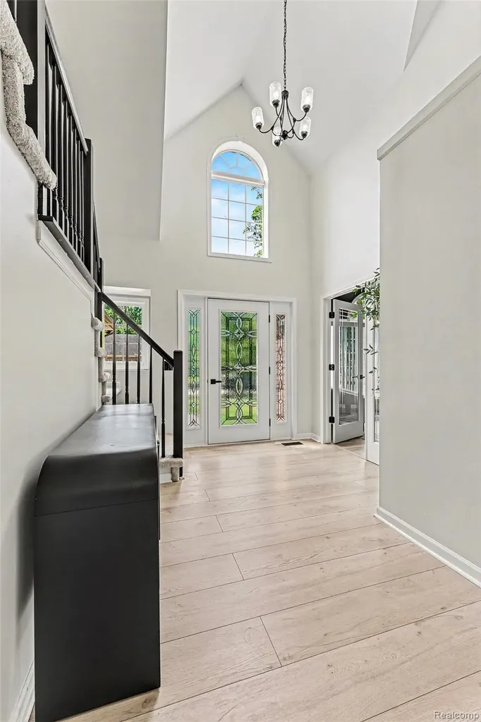 22273 Brywood Court Clinton Charter Township MI 48036