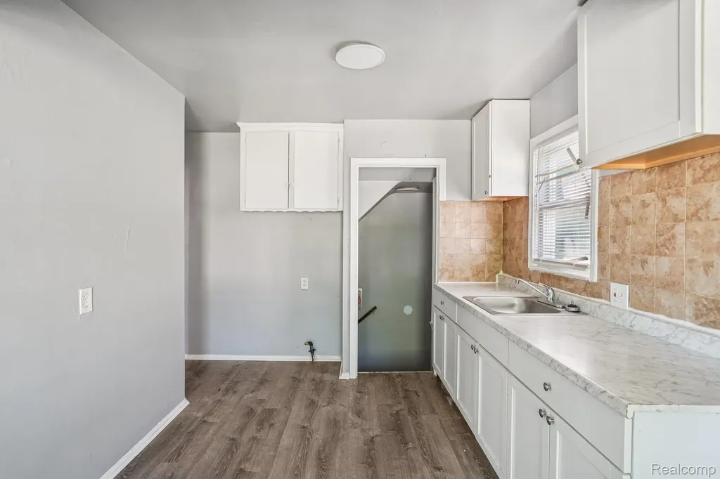 6526 Heyden Street Detroit City MI 48228