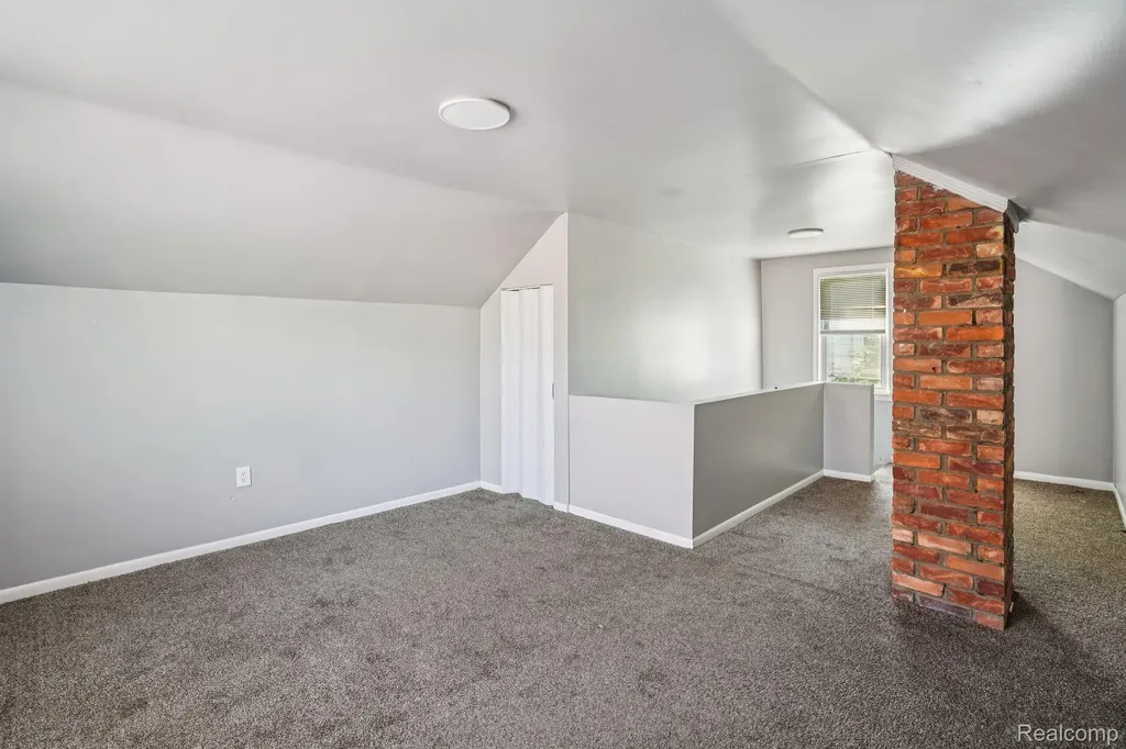 6526 Heyden Street Detroit City MI 48228