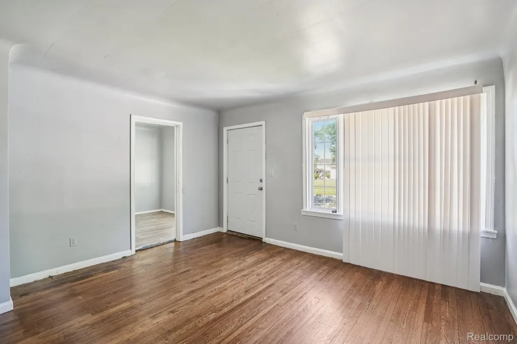 6526 Heyden Street Detroit City MI 48228