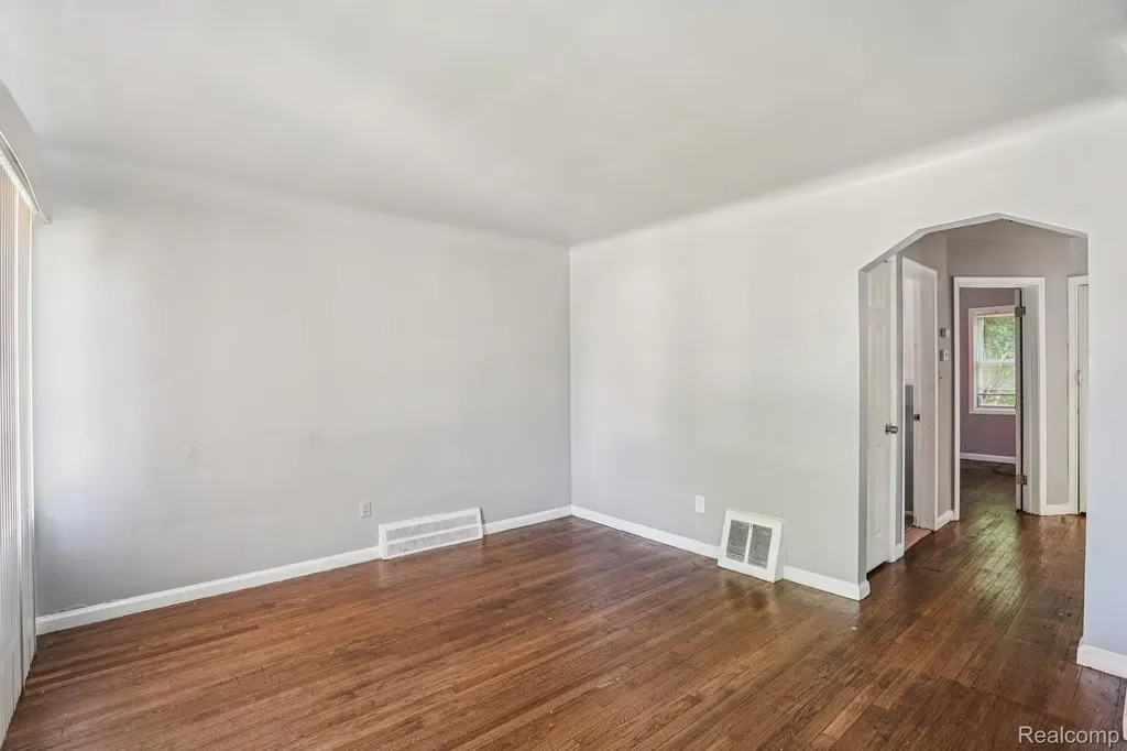 6526 Heyden Street Detroit City MI 48228