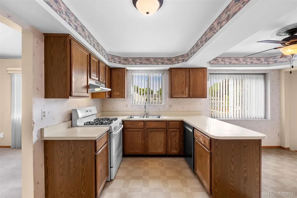 4210 Wingate Drive Sterling Heights City MI 48310