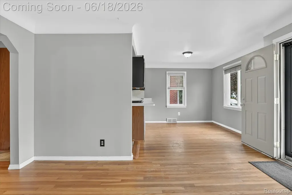 15861 Anne Avenue Allen Park City MI 48101