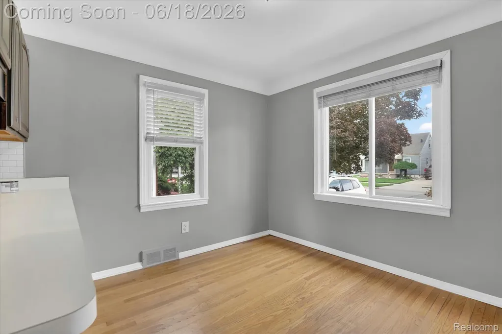 15861 Anne Avenue Allen Park City MI 48101