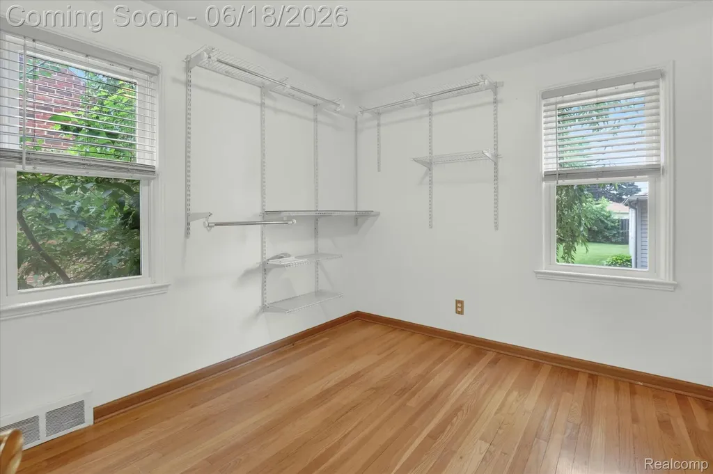 15861 Anne Avenue Allen Park City MI 48101