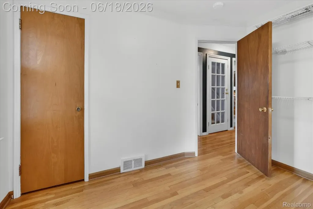 15861 Anne Avenue Allen Park City MI 48101