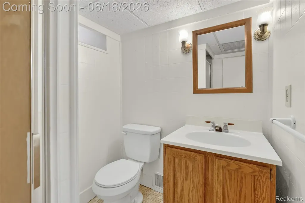 15861 Anne Avenue Allen Park City MI 48101