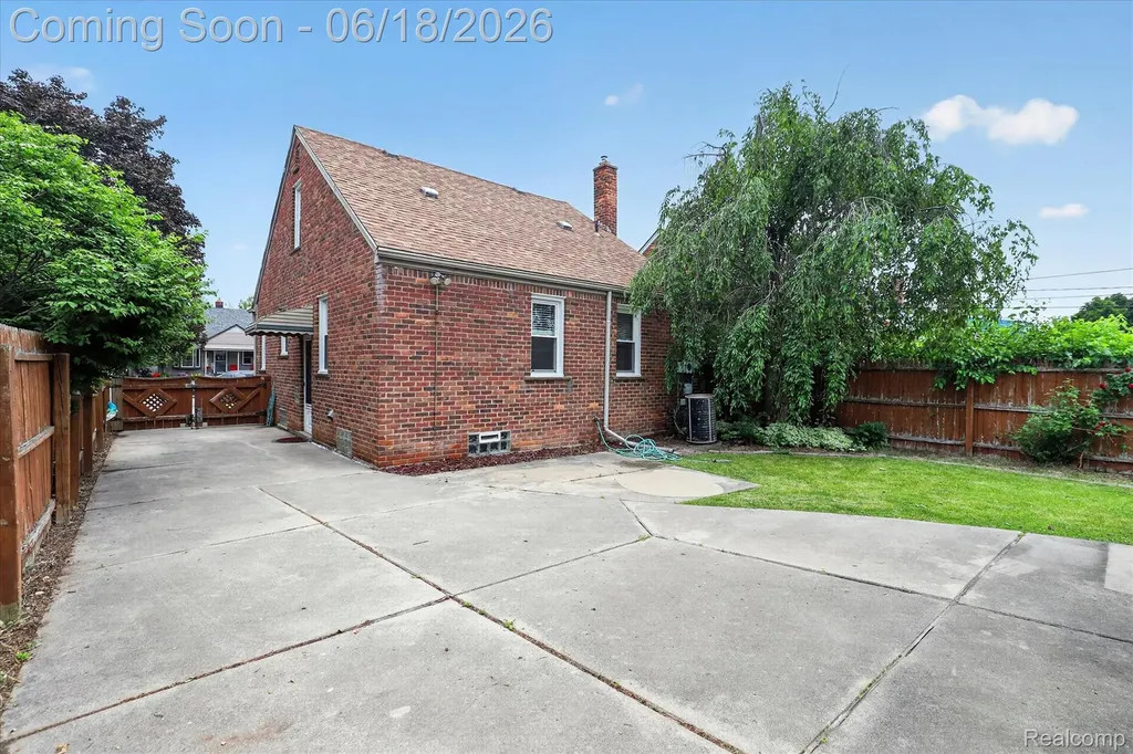15861 Anne Avenue Allen Park City MI 48101