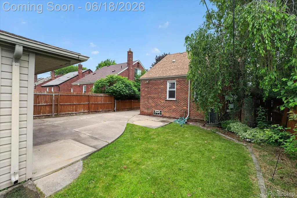 15861 Anne Avenue Allen Park City MI 48101