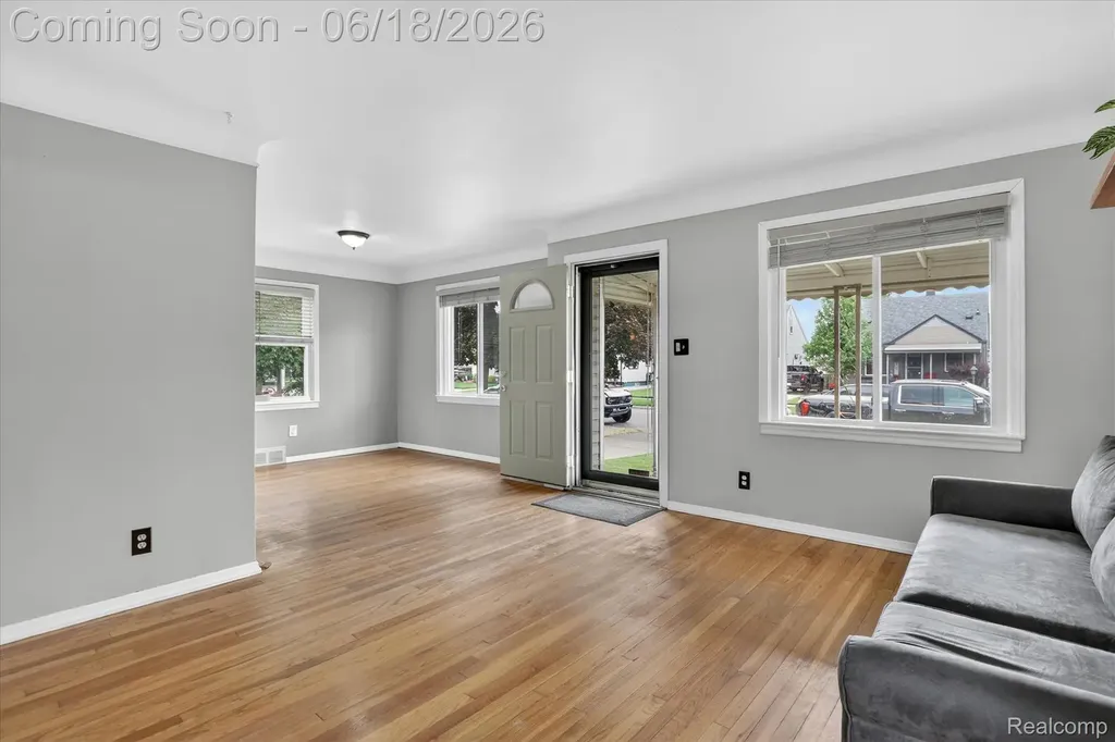 15861 Anne Avenue Allen Park City MI 48101