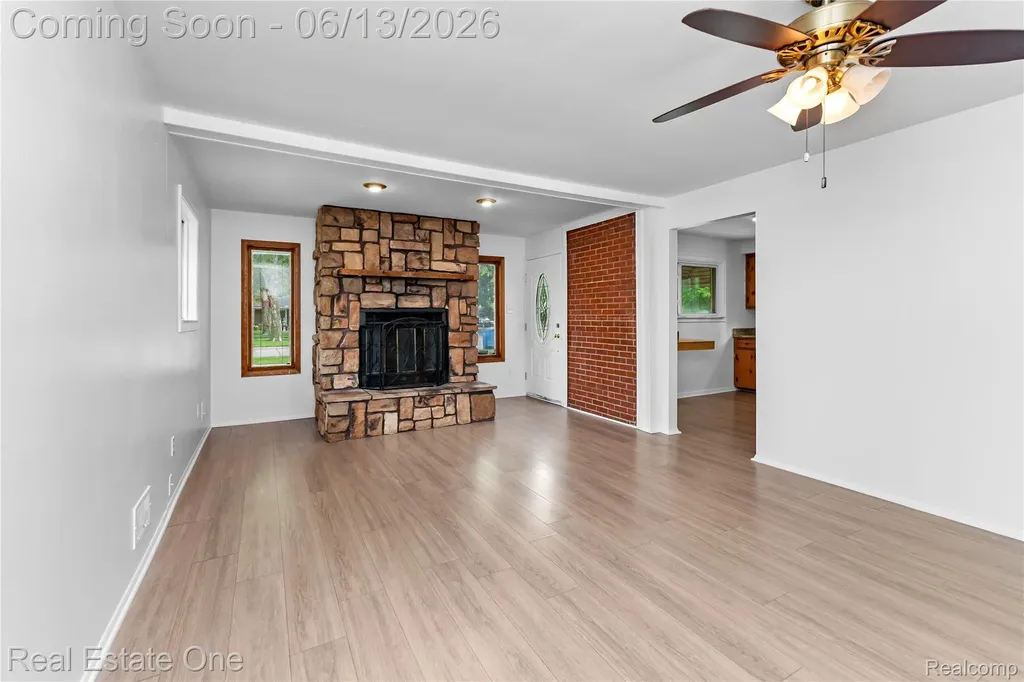4718 Roosevelt Boulevard Dearborn Heights City MI 48125