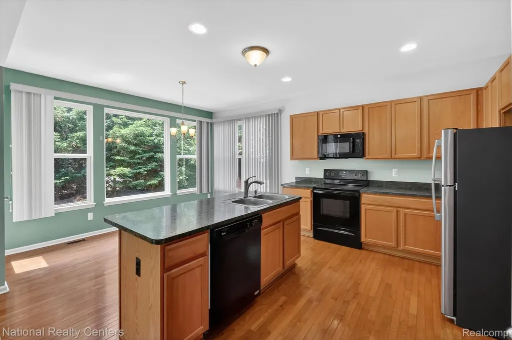 59697 Twin Pines Drive Lyon Charter Township MI 48165