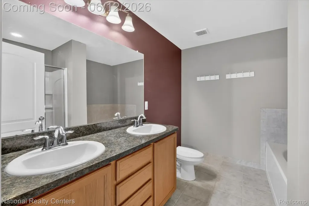 59697 Twin Pines Drive Lyon Charter Township MI 48165
