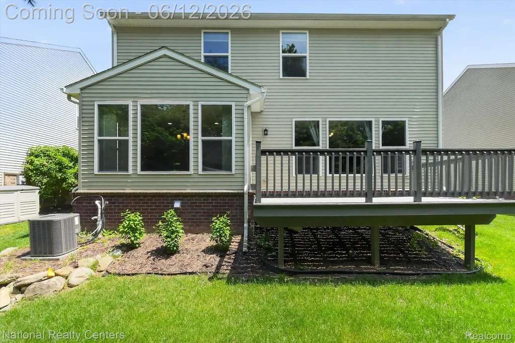 59697 Twin Pines Drive Lyon Charter Township MI 48165