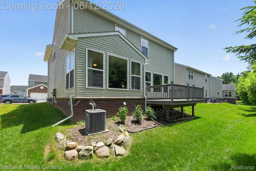 59697 Twin Pines Drive Lyon Charter Township MI 48165