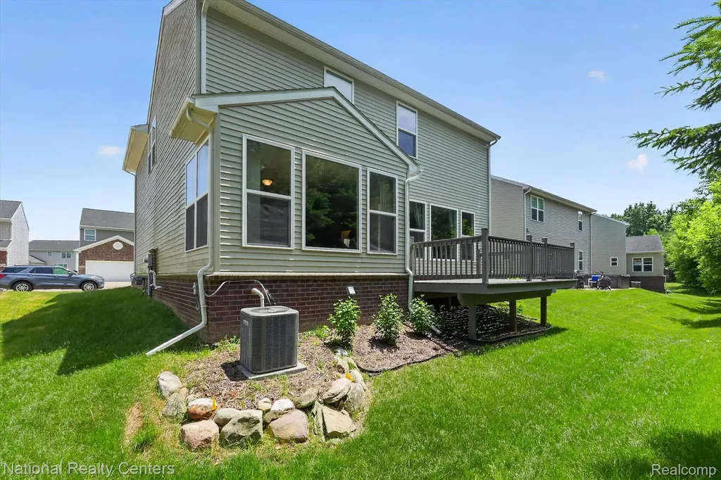 59697 Twin Pines Drive Lyon Charter Township MI 48165