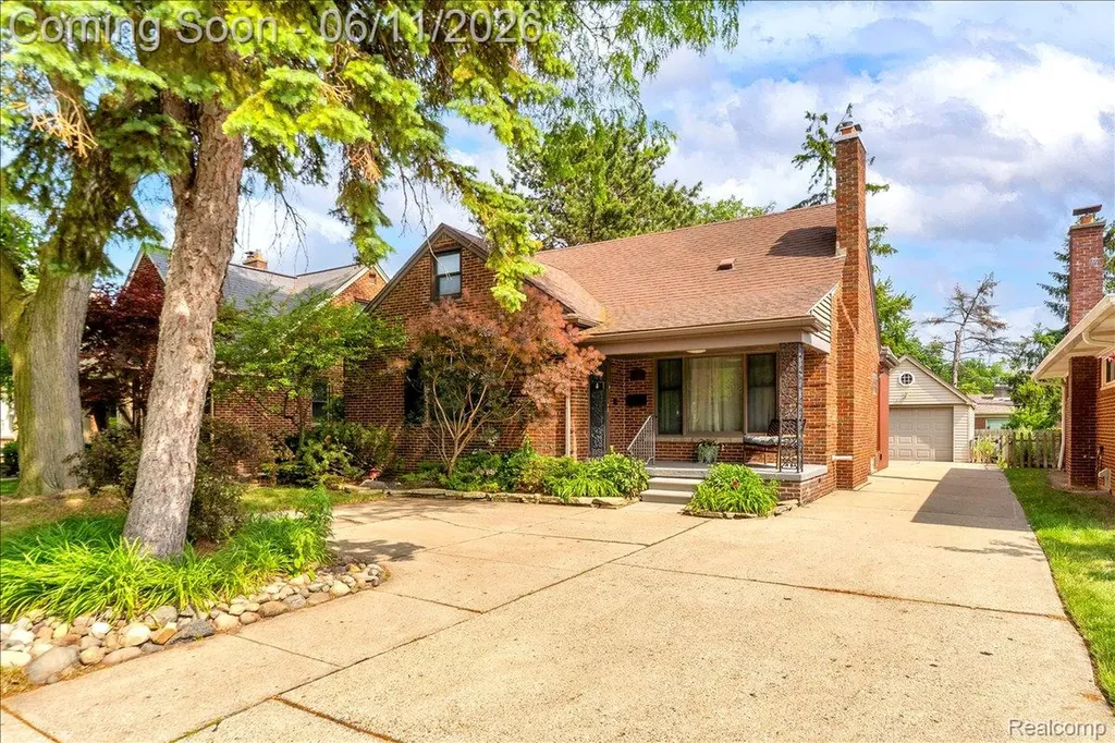 3015 Bembridge Road Royal Oak City MI 48073