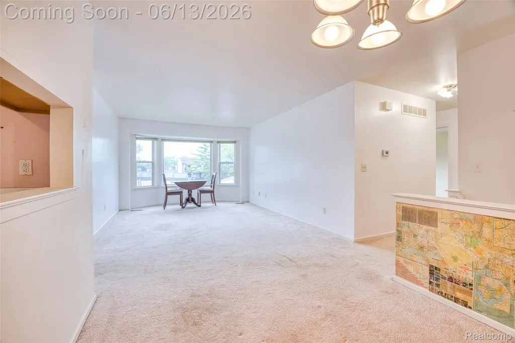 44750 Bayview Drive Novi City MI 48377
