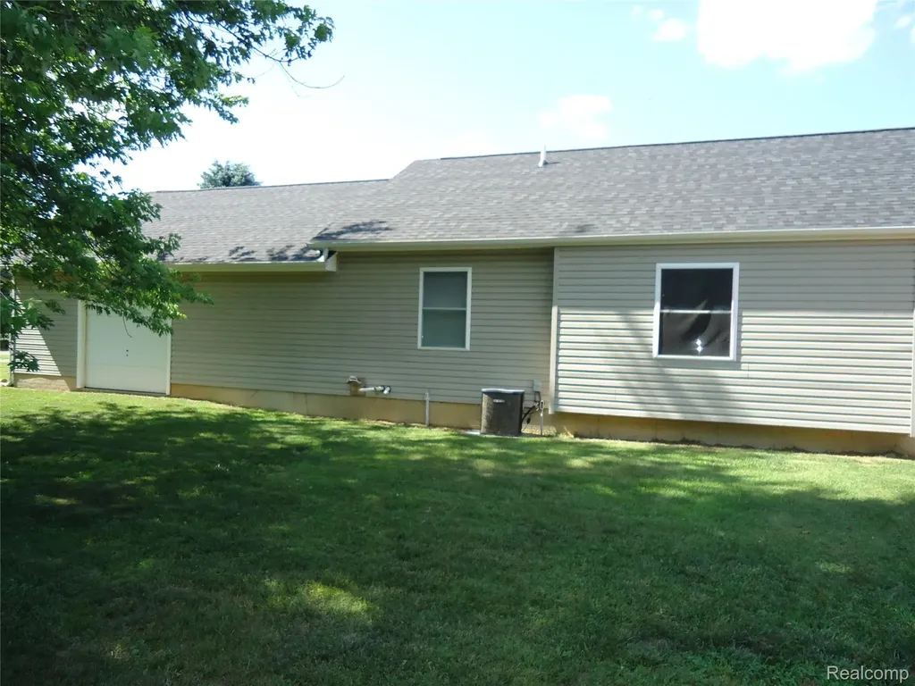 2933 Ashley Drive Madison Charter Township MI 49221