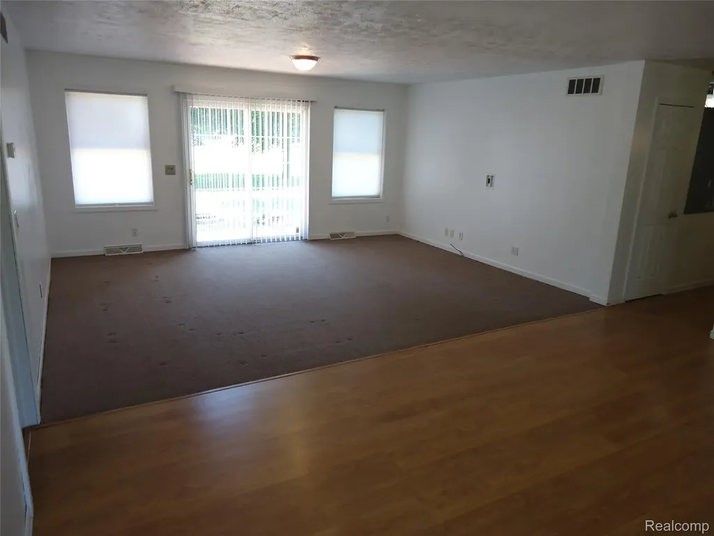 2933 Ashley Drive Madison Charter Township MI 49221