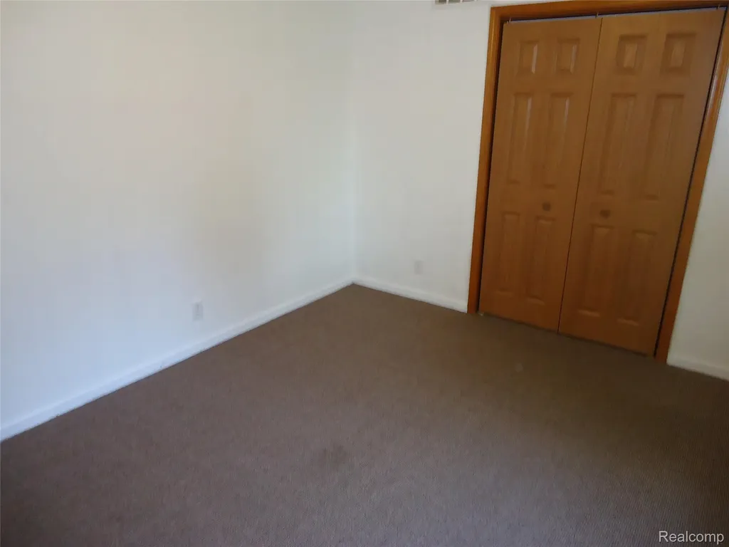 2933 Ashley Drive Madison Charter Township MI 49221