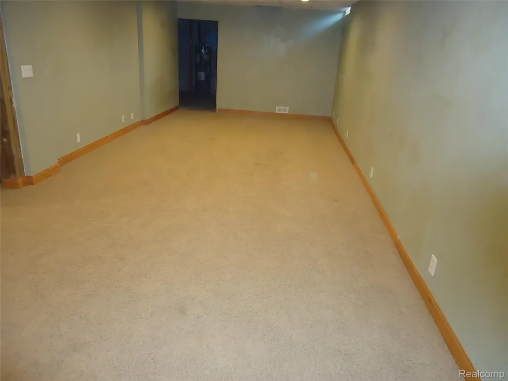 2933 Ashley Drive Madison Charter Township MI 49221