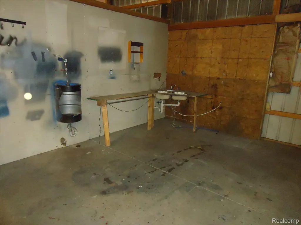 2933 Ashley Drive Madison Charter Township MI 49221