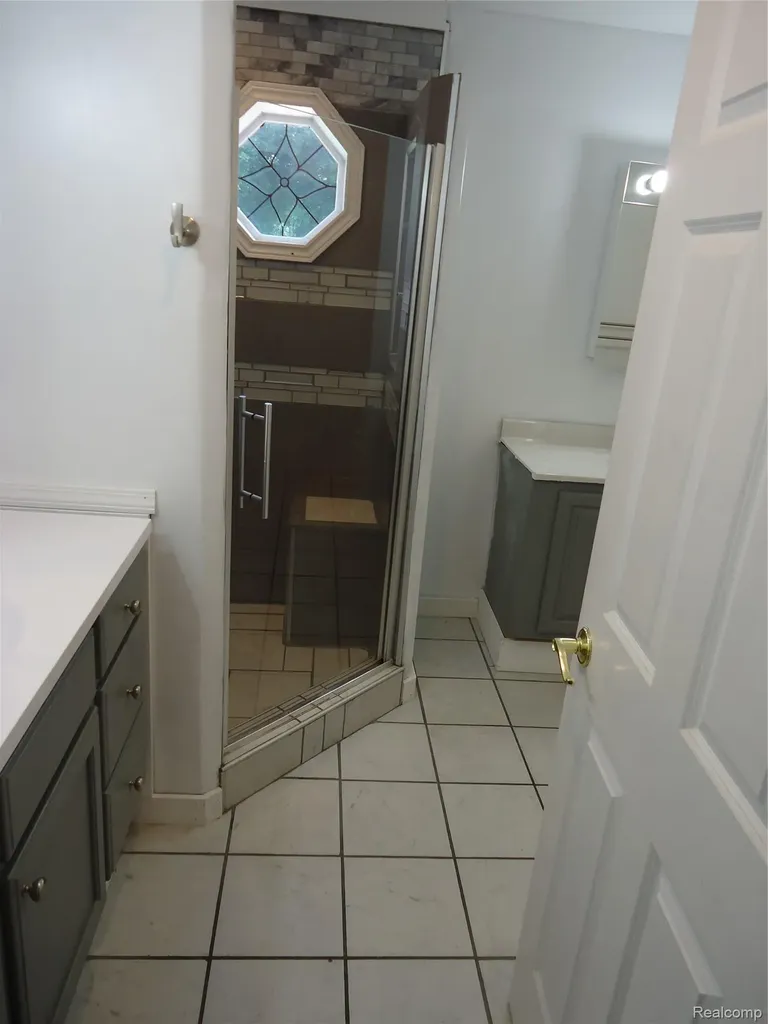 2933 Ashley Drive Madison Charter Township MI 49221