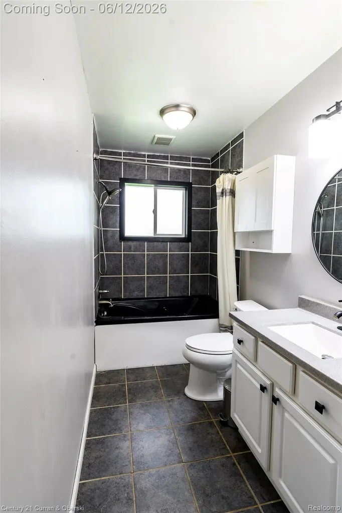 5260 Rives Junction Road Blackman Charter Township MI 49201