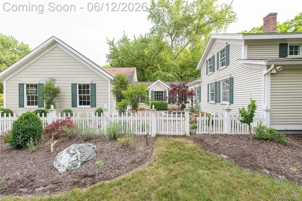 10196 Faussett Road Tyrone Township MI 48430