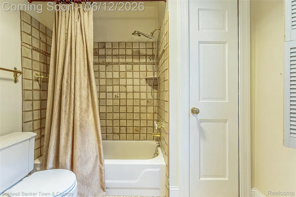 10196 Faussett Road Tyrone Township MI 48430