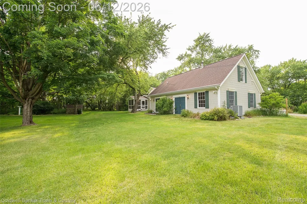 10196 Faussett Road Tyrone Township MI 48430