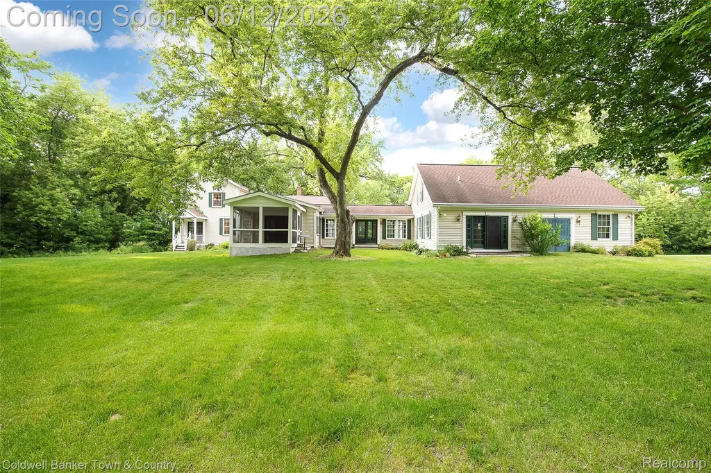 10196 Faussett Road Tyrone Township MI 48430