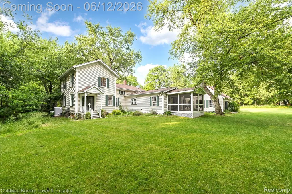 10196 Faussett Road Tyrone Township MI 48430