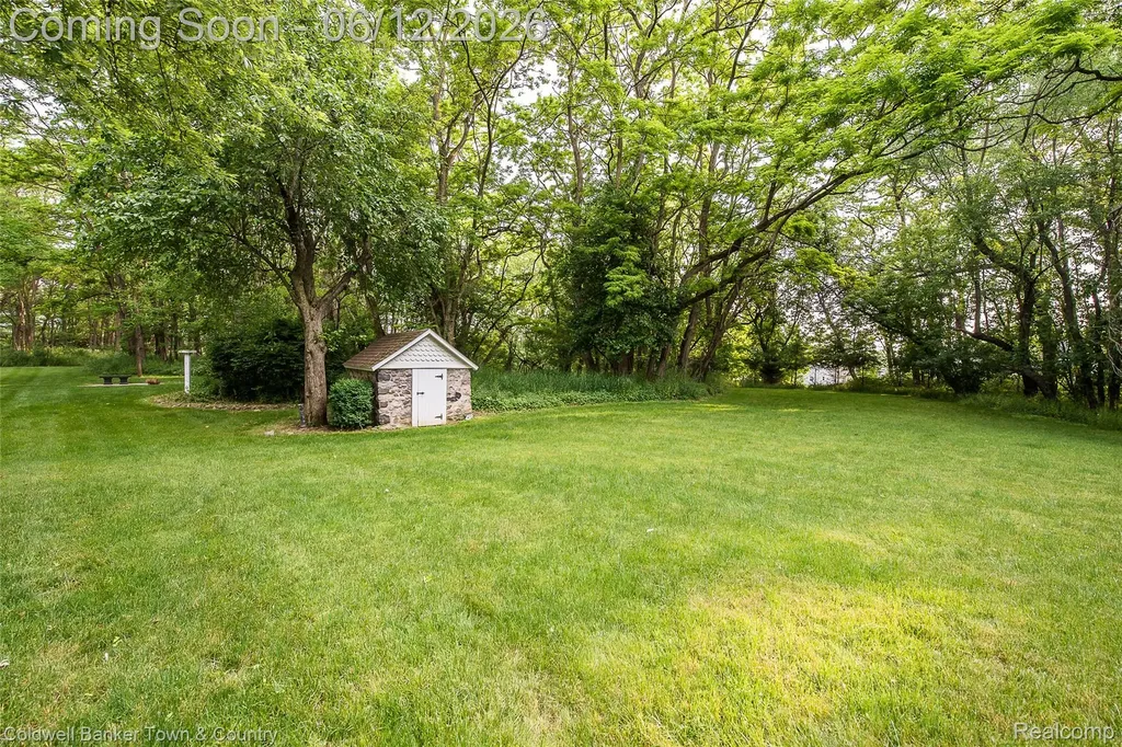 10196 Faussett Road Tyrone Township MI 48430