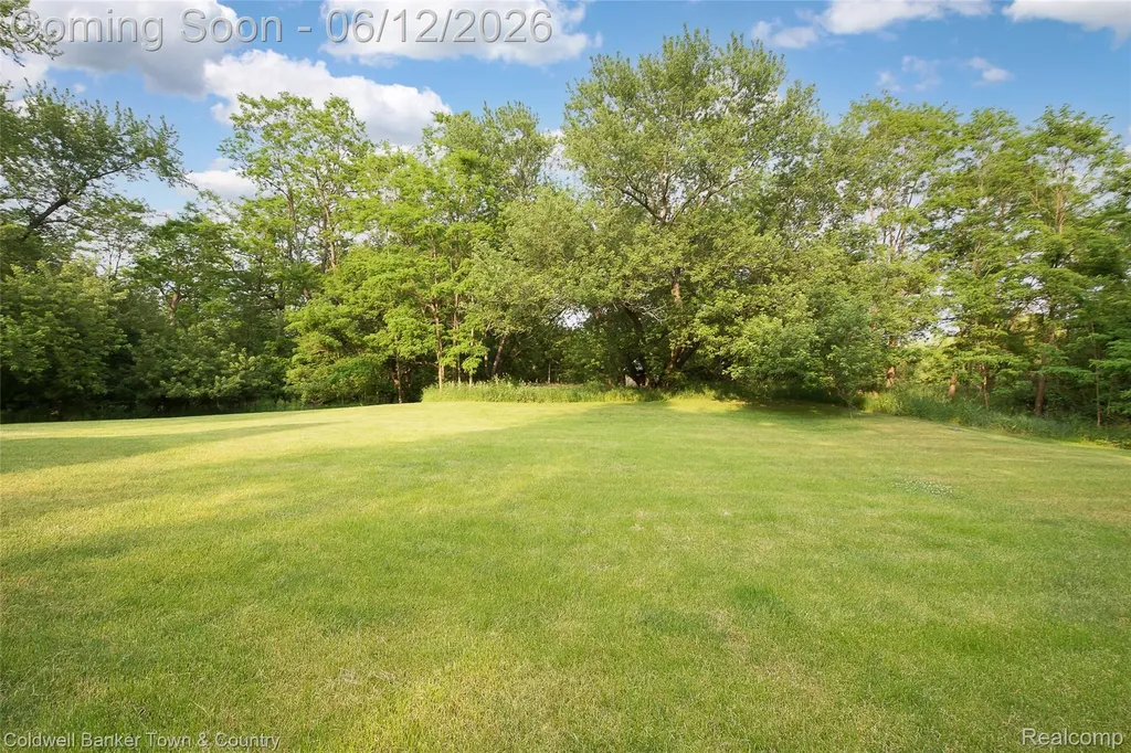 10196 Faussett Road Tyrone Township MI 48430