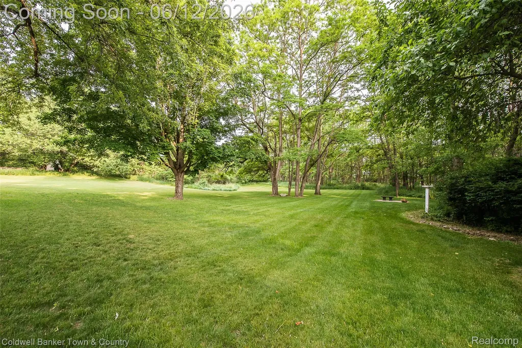10196 Faussett Road Tyrone Township MI 48430
