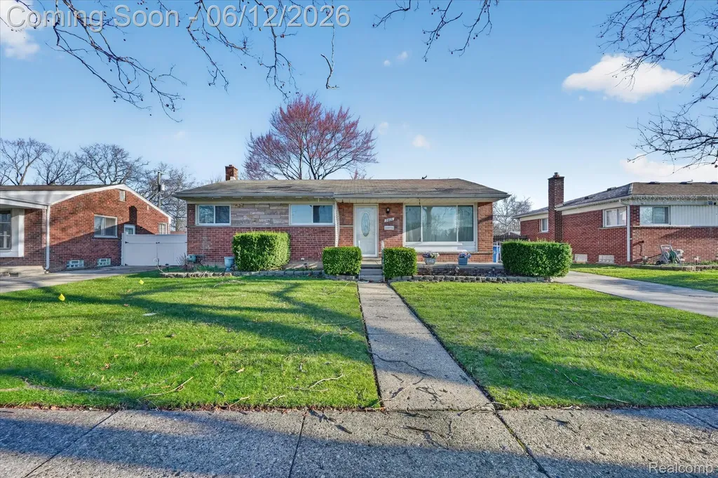 3409 Jarvis Avenue Warren City MI 48091