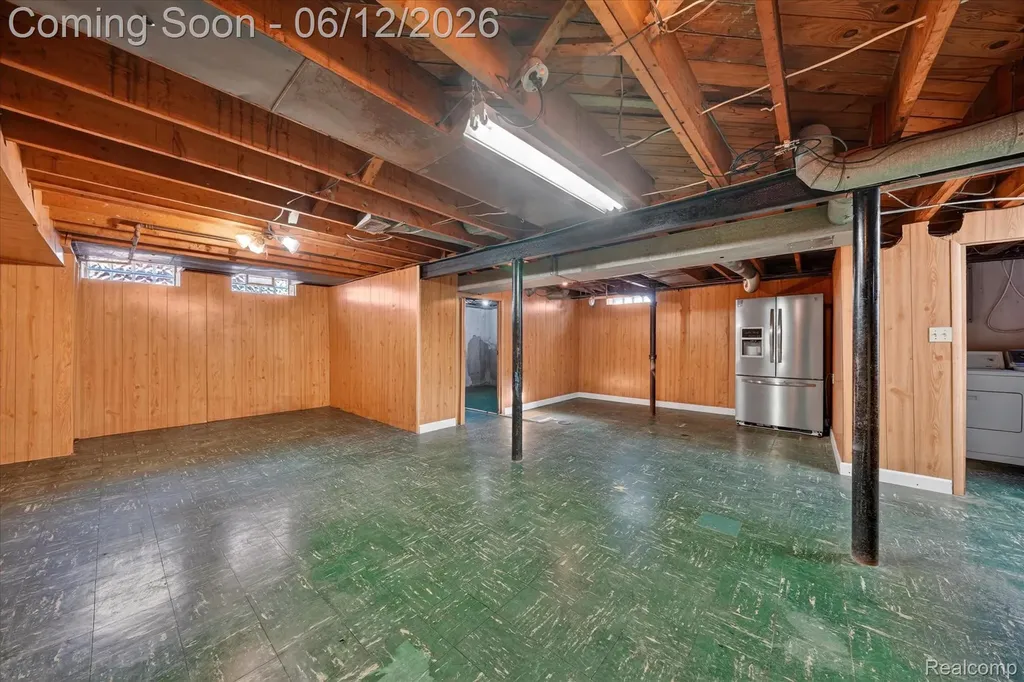 3409 Jarvis Avenue Warren City MI 48091