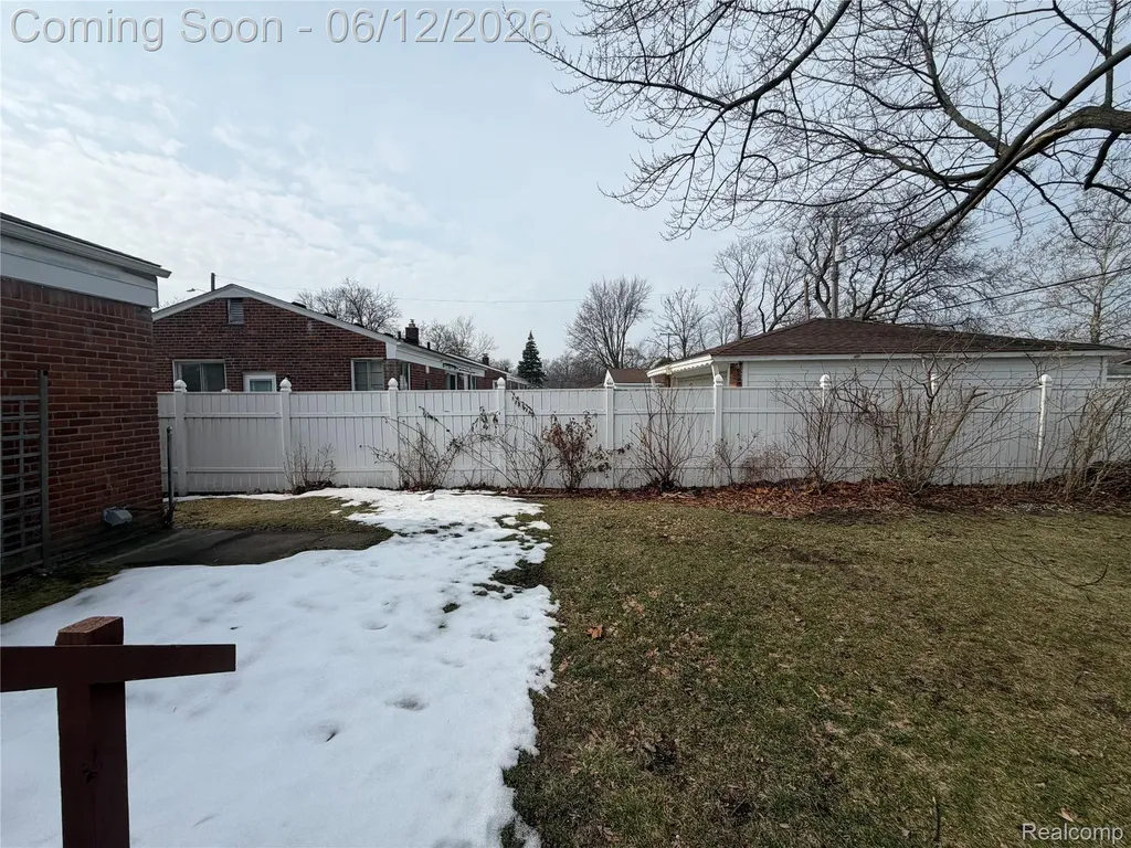 3409 Jarvis Avenue Warren City MI 48091