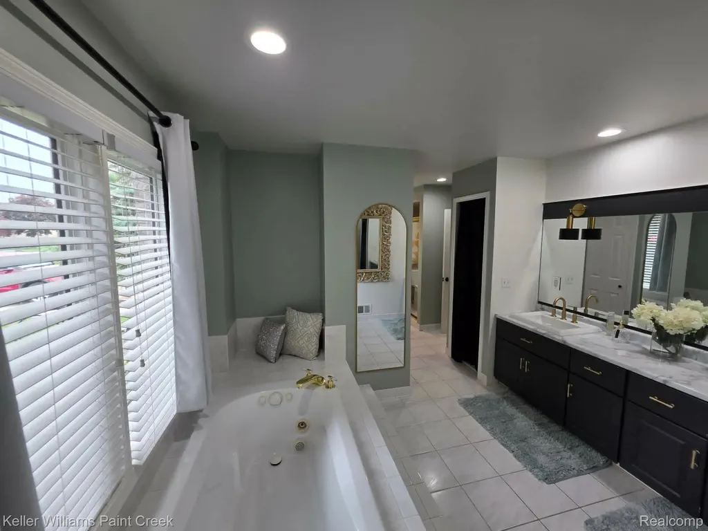 54390 Ashley Lauren Drive Macomb Township MI 48042