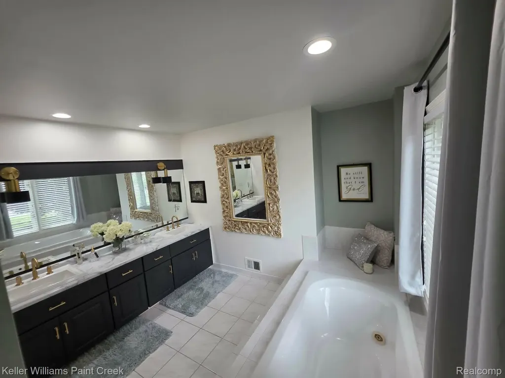 54390 Ashley Lauren Drive Macomb Township MI 48042