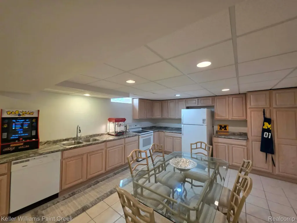 54390 Ashley Lauren Drive Macomb Township MI 48042