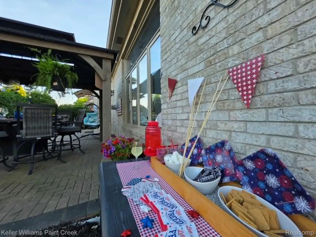 54390 Ashley Lauren Drive Macomb Township MI 48042