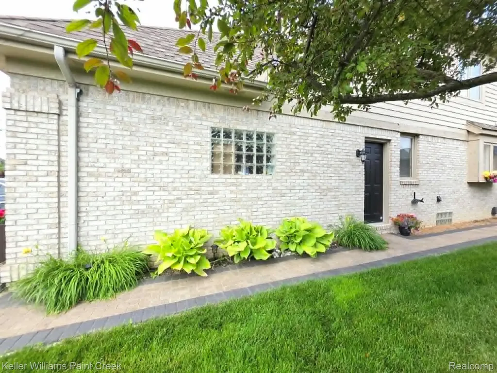 54390 Ashley Lauren Drive Macomb Township MI 48042
