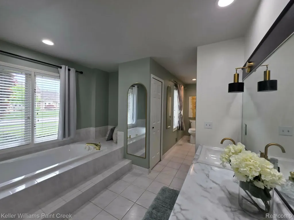 54390 Ashley Lauren Drive Macomb Township MI 48042